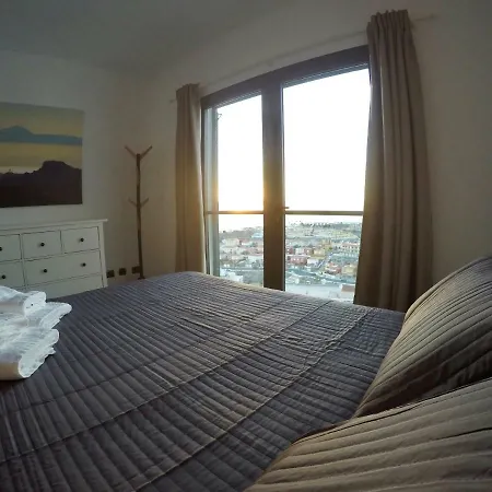 Altos De Arguineguin La Playa de Arguineguín